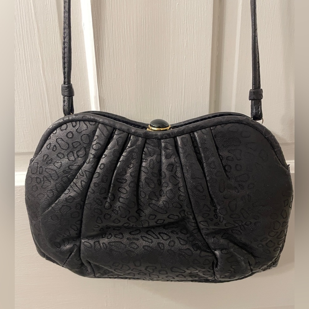 Vintage Tira’s Embossed Cheetah Leather Clutch/Purse